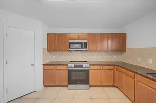 821 Green Heath Ave, Fort Worth, TX 76120 - Photo 33