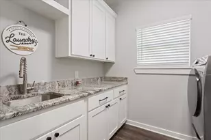 10305 Creekside Ln, Waco, TX 76712 - Photo 5
