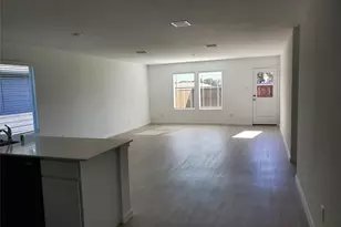 11000 Triple Crown Ct, Providence Village, TX 76227 - Photo 5