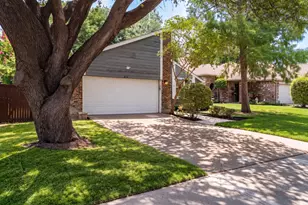 2713 Belmeade Dr, Carrollton, TX 75006 - Photo 3