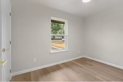 3905 Orlando Court, Dallas, TX 75211 - Photo 7