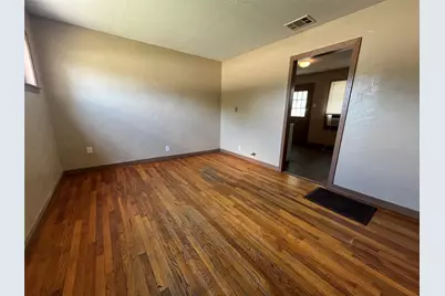 202 W Wheatland Road W, Duncanville, TX 75116 - Photo 3