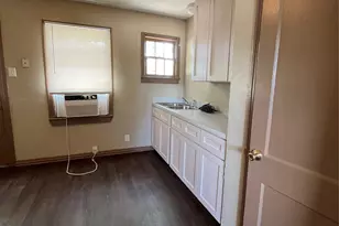202 W Wheatland Road W, Duncanville, TX 75116 - Photo 7