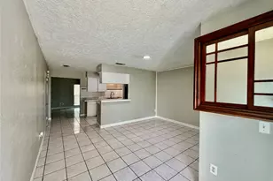 35 W Mountain Ln, Grand Prairie, TX 75052 - Photo 13