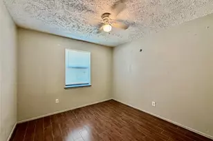 35 W Mountain Ln, Grand Prairie, TX 75052 - Photo 15
