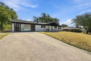 1404 Hillside Dr, Midlothian, TX 76065 - Photo 1