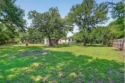 916 Fawn Drive, Granbury, TX 76049 - Photo 15