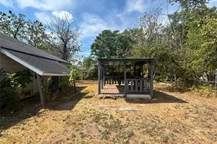309 E Mowry St, Crandall, TX 75114 - Photo 3