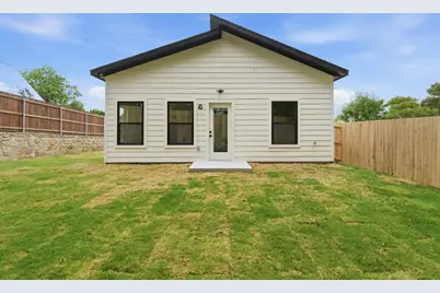2703 Brazos River Drive, Granbury, TX 76048 - Photo 33