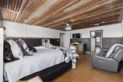685 County Road 1102, Rio Vista, TX 76093 - Photo 19