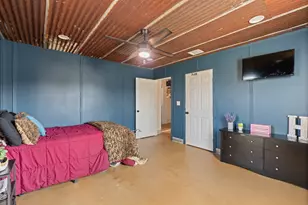 685 County Rd 1102, Rio Vista, TX 76093 - Photo 27