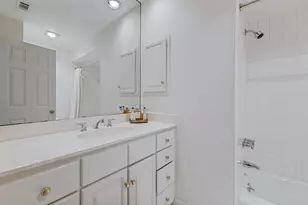 5803 Redwood Ct, Dallas, TX 75209 - Photo 23