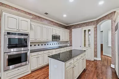 11831 Brookhill Lane, Dallas, TX 75230 - Photo 13