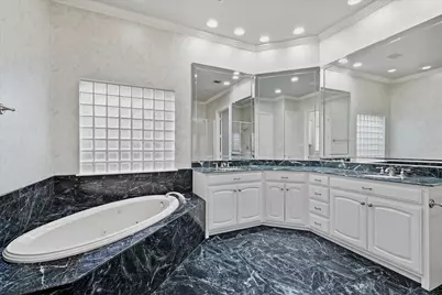 11831 Brookhill Lane, Dallas, TX 75230 - Photo 27