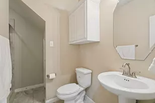 1429 Wellesley Dr, Lewisville, TX 75067 - Photo 17