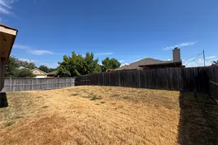 4036 Eric Dr, Heartland, TX 75126 - Photo 13