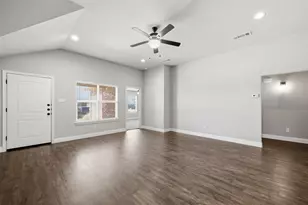 1325 White Sand Dr, Pelican Bay, TX 76020 - Photo 7