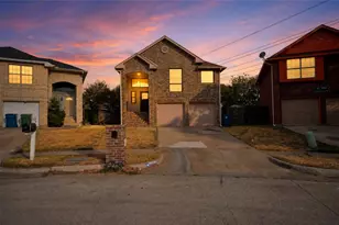 1335 Jasmine Dr, Lewisville, TX 75077 - Photo 1