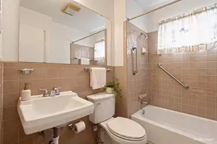 2528 Rugby Ln, Farmers Branch, TX 75234 - Photo 9