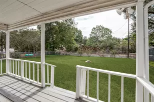 2528 Rugby Ln, Farmers Branch, TX 75234 - Photo 11