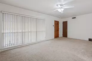 2528 Rugby Ln, Farmers Branch, TX 75234 - Photo 3