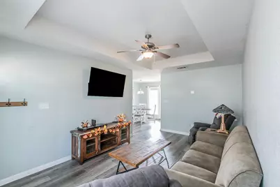 212 Broken Arrow Drive, Lacy Lakeview, TX 76705 - Photo 3