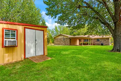 210 31st Street SW, Paris, TX 75460 - Photo 19