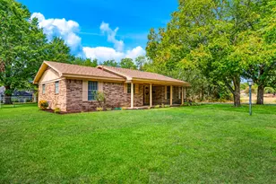 210 31st St SW, Paris, TX 75460 - Photo 3