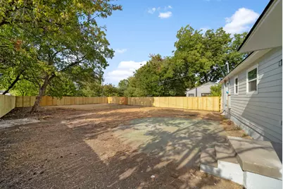 2451 Hudspeth Avenue, Dallas, TX 75216 - Photo 21
