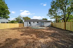 2451 Hudspeth Ave, Dallas, TX 75216 - Photo 25