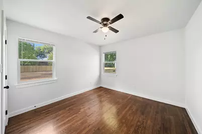 2451 Hudspeth Avenue, Dallas, TX 75216 - Photo 17