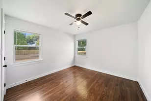 2451 Hudspeth Ave, Dallas, TX 75216 - Photo 17