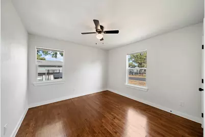 2451 Hudspeth Avenue, Dallas, TX 75216 - Photo 19