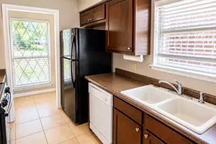 4209 Wingrove Dr, Arlington, TX 76015 - Photo 5