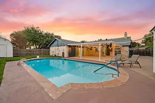 633 Lewis Dr, Hurst, TX 76054 - Photo 1