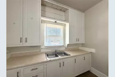 919 N Austin Street, Denton, TX 76201 - Photo 9