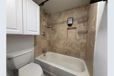 5740 Martel Avenue #B12, Dallas, TX 75206 - Photo 9