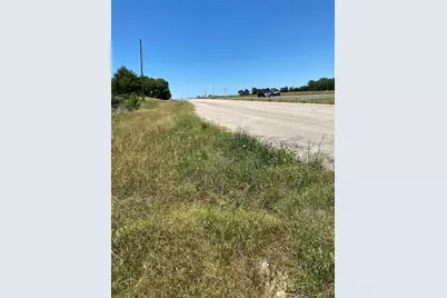 5925 Hwy 287, Bowie, TX 76230 - Photo 3