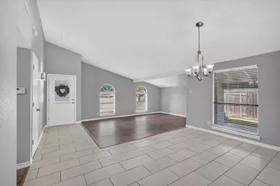 4721 Woodfield Drive, Arlington, TX 76016 - Photo 5