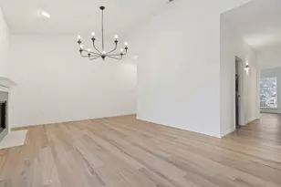 8600 Coppertowne Ln, Dallas, TX 75243 - Photo 5