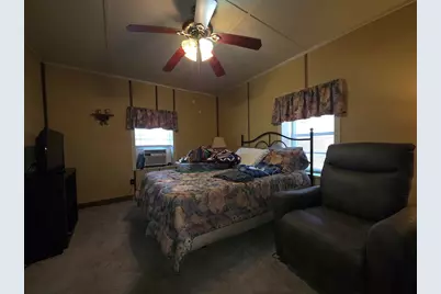 401 S 8th Street, Coolidge, TX 76635 - Photo 33