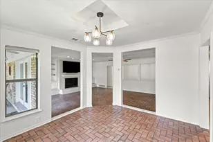 2811 Reedcroft Dr, Farmers Branch, TX 75234 - Photo 19