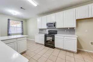 814 White Dove Dr, Arlington, TX 76017 - Photo 11