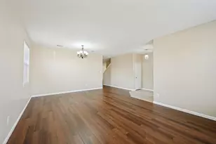 814 White Dove Dr, Arlington, TX 76017 - Photo 3