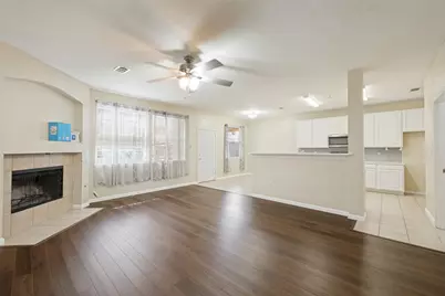 814 White Dove Drive, Arlington, TX 76017 - Photo 5