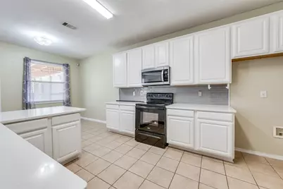 814 White Dove Drive, Arlington, TX 76017 - Photo 9