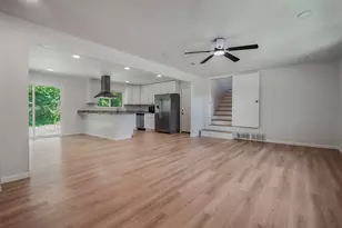 1421 S Scullin Ave, Denison, TX 75020 - Photo 9