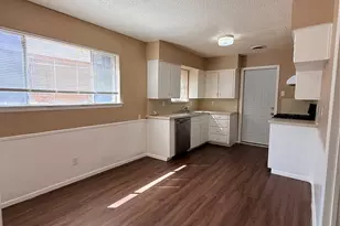 1217 Cordell St, Denton, TX 76201 - Photo 5