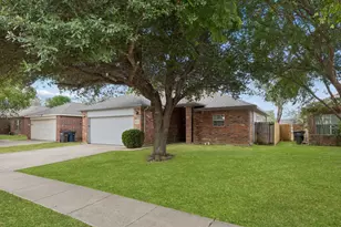 9308 Aubree Ct, Fort Worth, TX 76140 - Photo 3