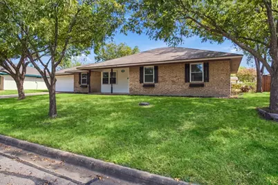 2108 N Village, Bonham, TX 75418 - Photo 3
